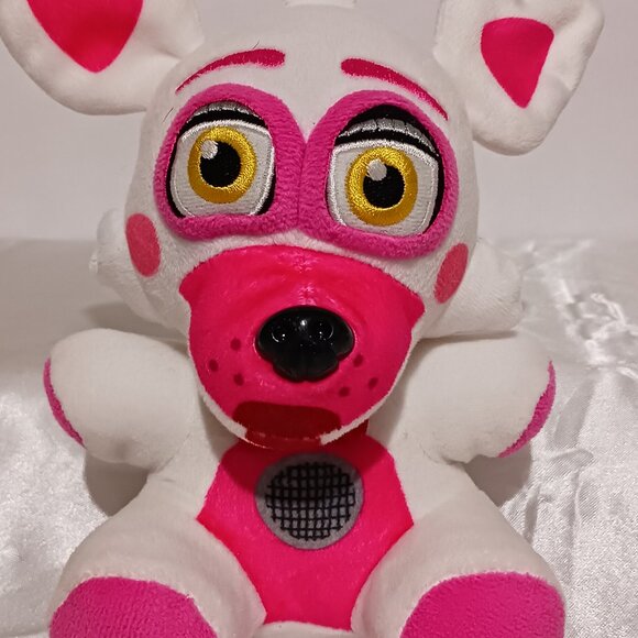 Lot Of 6 Five Nights At Freddys 48x36 fleece throw w\5 plush stuffed animals - Picture 2 of 7